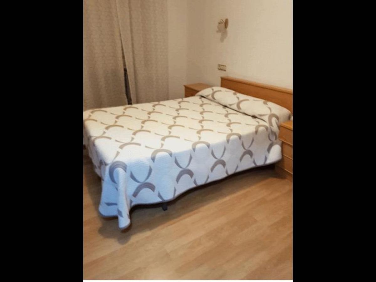 Room In Lodge - Double And Single Room - Pension Oria 2 Луарка Екстериор снимка